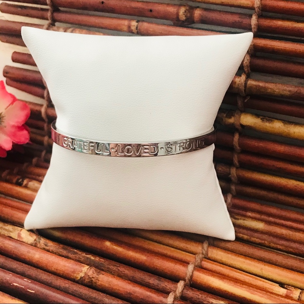 Talbots Silver Tone Bangle Grateful Loved Strong